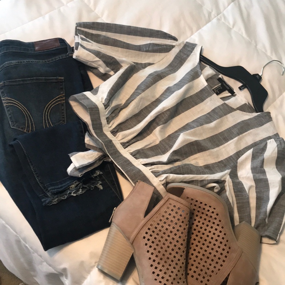 Forever 21 crop top with open back
